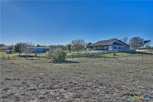 1733 Co Rd 376, Shiner, TX 77984 - Photo 37
