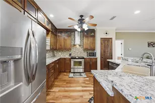1733 Co Rd 376, Shiner, TX 77984 - Photo 11