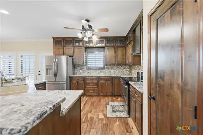 1733 County Road 376, Shiner, TX 77984 - Photo 9