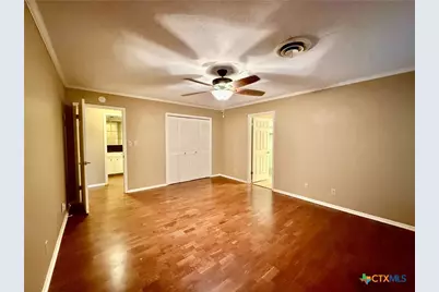 316 Woodglenn Drive, Victoria, TX 77904 - Photo 19