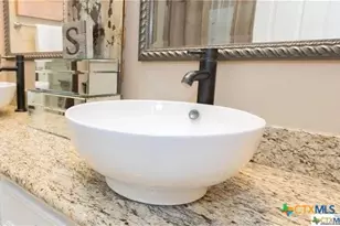 316 Woodglenn Dr, Victoria, TX 77904 - Photo 21