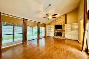 316 Woodglenn Dr, Victoria, TX 77904 - Photo 15