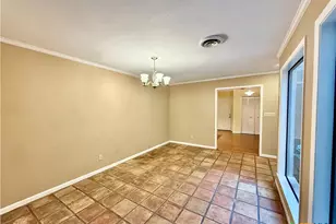 316 Woodglenn Dr, Victoria, TX 77904 - Photo 11