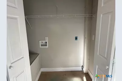 502 Willow  Unit A Avenue #A, Luling, TX 78648 - Photo 9