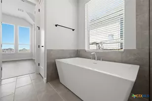 1110 Neria Loop, San Antonio, TX 78224 - Photo 15