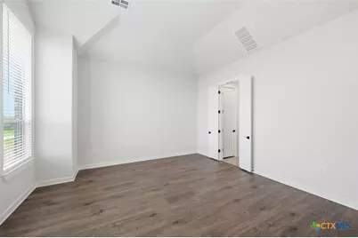 1110 Neria Loop, San Antonio, TX 78224 - Photo 11