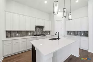 1110 Neria Loop, San Antonio, TX 78224 - Photo 3