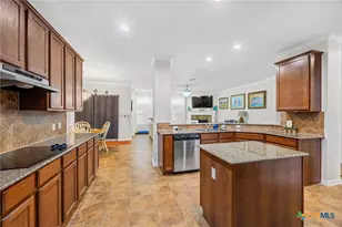 2015 River Rock Trail, Harker Heights, TX 76548 - Photo 5