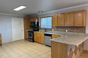 1338 Canary Ln, Seguin, TX 78155 - Photo 29