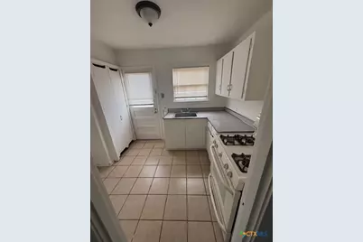 802 W Dean Avenue, Killeen, TX 76541 - Photo 3