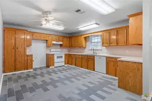 180 Oak Terrace, Seguin, TX 78155 - Photo 5