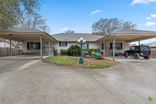 180 Oak Terrace, Seguin, TX 78155 - Photo 1