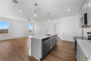 1050 LEXINGTON Dr, Copperas Cove, TX 76522 - Photo 5