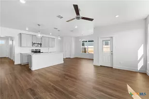 1050 LEXINGTON Dr, Copperas Cove, TX 76522 - Photo 3