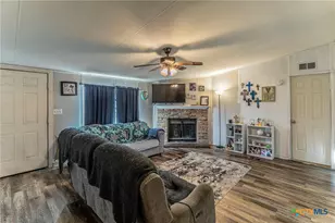 127 Hillside Dr, Troy, TX 76579 - Photo 5