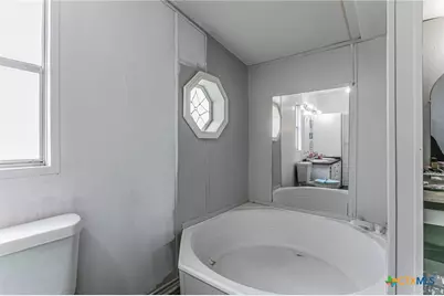 127 Hillside Drive, Troy, TX 76579 - Photo 15