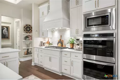 5755 High Forest Drive, New Braunfels, TX 78132 - Photo 11