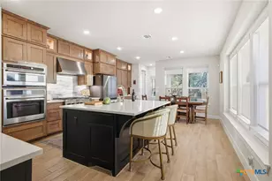 1651 Gruene Grass, New Braunfels, TX 78130 - Photo 3