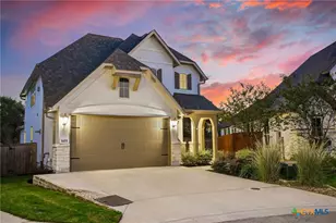 1651 Gruene Grass, New Braunfels, TX 78130 - Photo 3