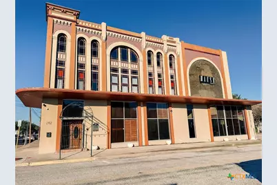 202 E Forrest Street, Victoria, TX 77901 - Photo 1