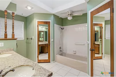 201 Laguna Drive, Victoria, TX 77904 - Photo 15