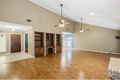 201 Laguna Drive, Victoria, TX 77904 - Photo 5