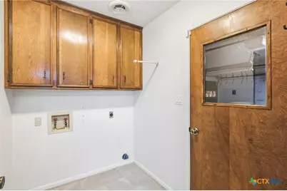 201 Laguna Drive, Victoria, TX 77904 - Photo 9