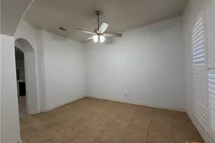 115 Sandstone Ct, Victoria, TX 77904 - Photo 5