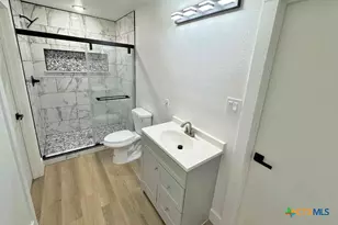 1008 Stonewall St, San Antonio, TX 78211 - Photo 5