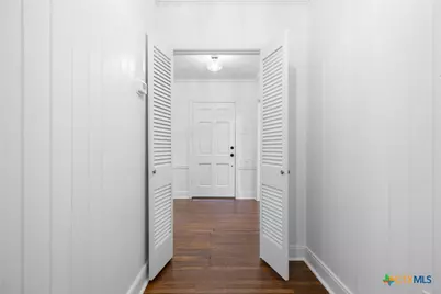 615 W Royal Avenue, Temple, TX 76501 - Photo 11