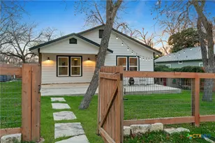 1428 Lee St, New Braunfels, TX 78130 - Photo 1