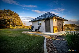 1190 Sapling Spg, New Braunfels, TX 78132 - Photo 9