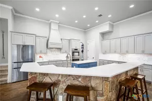 1190 Sapling Spg, New Braunfels, TX 78132 - Photo 19