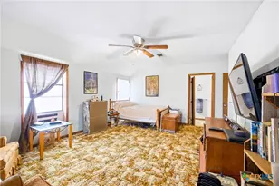 205 N Main, Moulton, TX 77975 - Photo 21