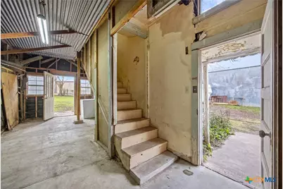 205 N Main, Moulton, TX 77975 - Photo 31