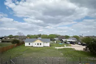 1085 Garrett Trail, Maxwell, TX 78656 - Photo 35