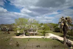 1085 Garrett Trail, Maxwell, TX 78656 - Photo 35