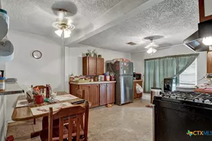 512 Valley St, San Marcos, TX 78666 - Photo 13