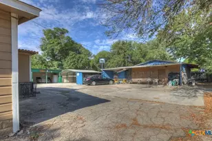 512 Valley St, San Marcos, TX 78666 - Photo 23
