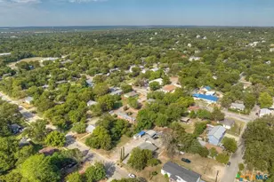 512 Valley St, San Marcos, TX 78666 - Photo 35