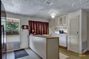 512 Valley St, San Marcos, TX 78666 - Photo 19