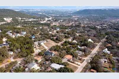 18301 Lake Oaks Drive, Jonestown, TX 78645 - Photo 9