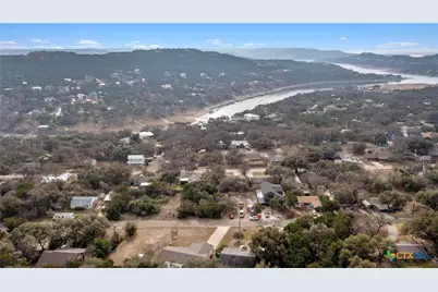 18301 Lake Oaks Drive, Jonestown, TX 78645 - Photo 3