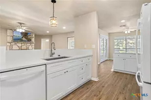 4025 Cypress Ct, Schertz, TX 78108 - Photo 11