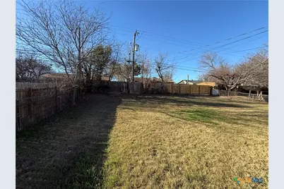 2401 Lago Trail, Killeen, TX 76543 - Photo 31