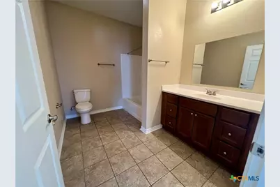 910 E Polk Avenue, Victoria, TX 77901 - Photo 3
