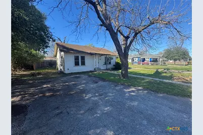 426 Vaughan Avenue, Seguin, TX 78155 - Photo 7
