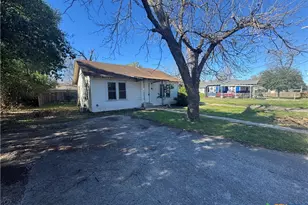 426 Vaughan Ave, Seguin, TX 78155 - Photo 7