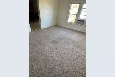 426 Vaughan Avenue, Seguin, TX 78155 - Photo 5