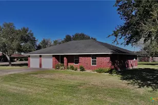 102 Owl Rd, Victoria, TX 77905 - Photo 15